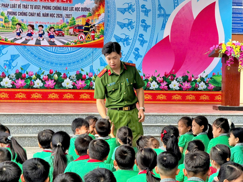 AN TOÀN ĐỂ HẠNH PHÚC – CHUNG TAY XÂY DỰNG TRƯỜNG HỌC KHÔNG BẠO LỰC